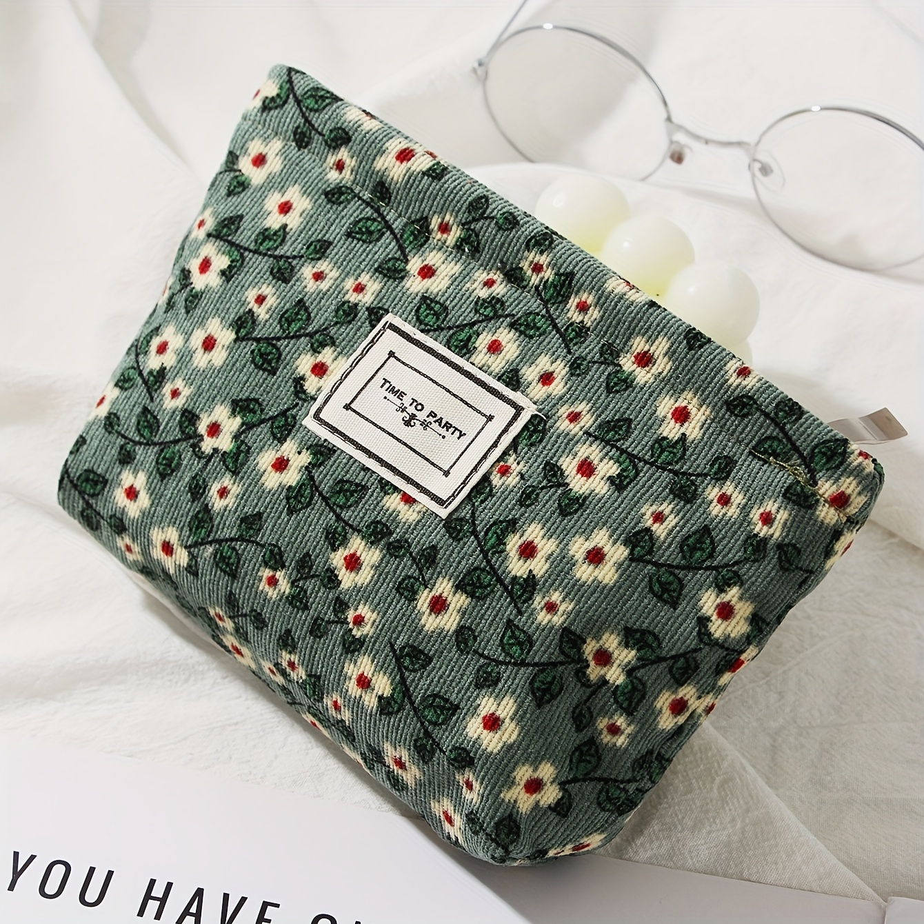 TEMU 1pc/2pcs Set Women's Cosmetic Bag With Green Background And Small White Flower Pattern, Portable Travel Zipper Cosmetic Bag, Portable Cosmetic
