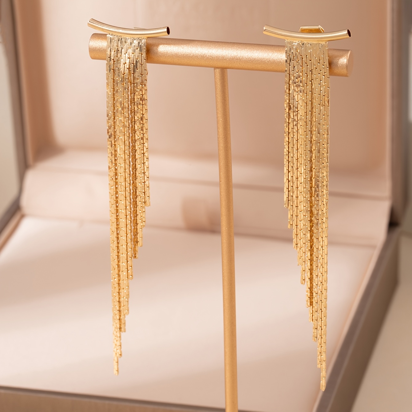 Image of 1 Pair Women's Clip-on Earrings, Long Tassel Drop Earrings, Hypoallergenic Non-pierced Earrings, Suitable For Evening Party Women's Additions