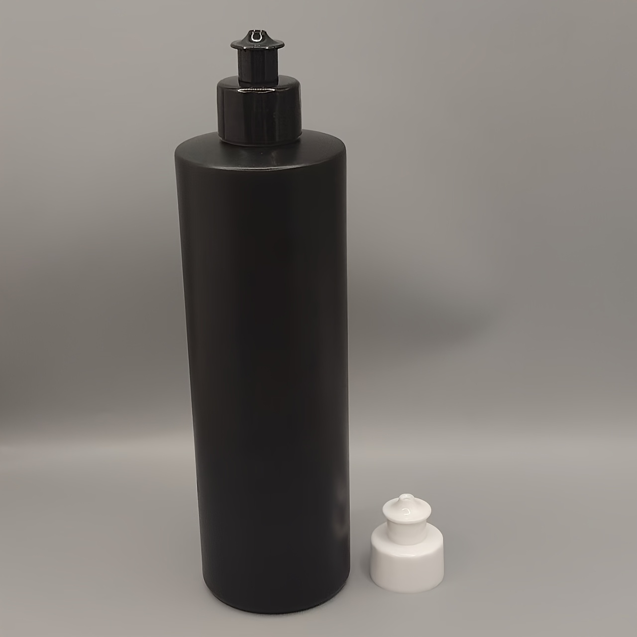 Minimalist Style Combination Pack Essential For Spring Travel, 500ml Black Light Blocking Squeeze Bottle, Equipped With Black And Cap, Strong Thread Sealing, Not Easy To Leak Liquid
