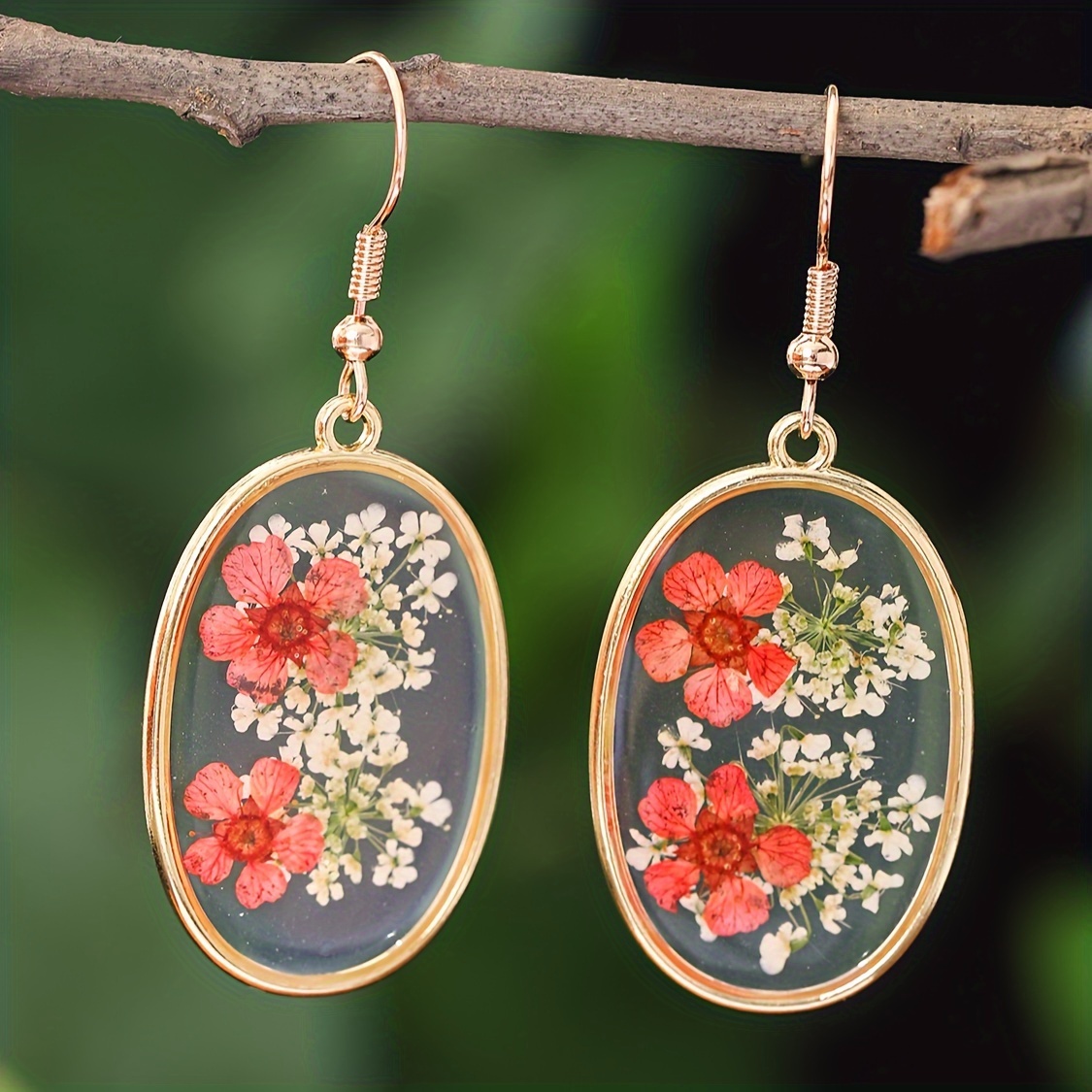 

Handcrafted Bohemian Style Earrings, 1 Pair, Dried Flower Dangle, Natural Floral Jewelry Accessory For Women, Vacation Style Jewelry