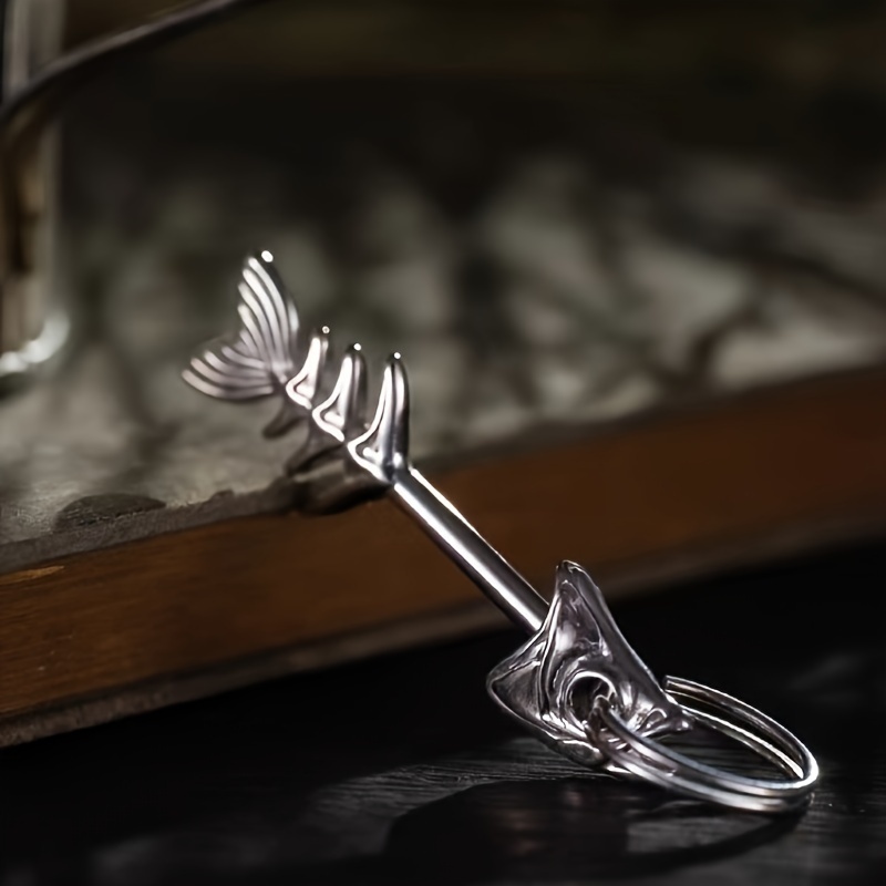 A Retro Fish Bone Detachable Keychain Car Bag Pendant Gift -196