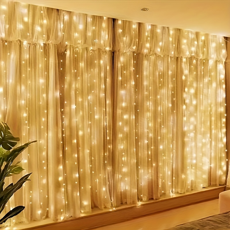 600 LED USB Curtain Lights with Remote Control for Indoor and Outdoor Holiday Decorations