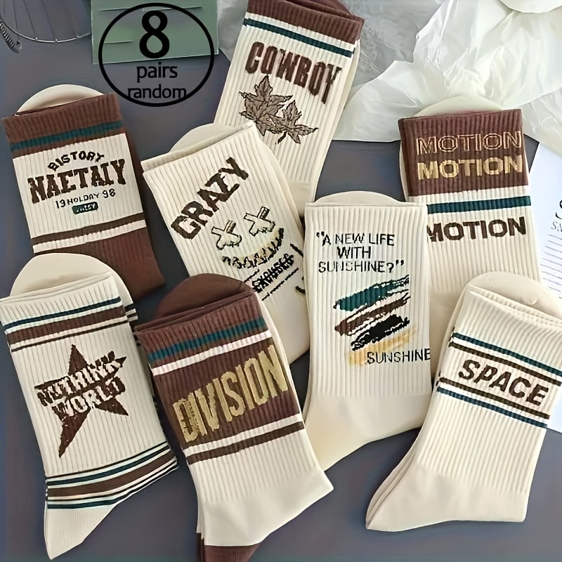 E-shop 20 Paar/8 Paar/4 Paar Zufällige Vintage Buchstaben Print Freizeit Socken Herren Damen Mid-Calf Socken - Modische Mid-Calf Sport Socken mit
