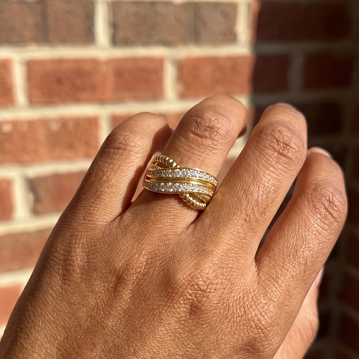 Women's Sleekly Designed Elegant Ring, Perfect for All Seasons