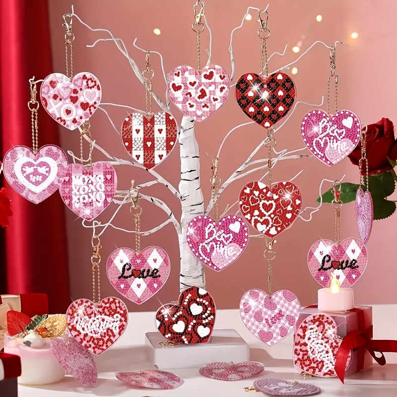 

20pcs Of Valentine's Day Diamond Painting Keychain Kits With Tools, Love-themed Diamond Painting Keychains For Diy Decoration.