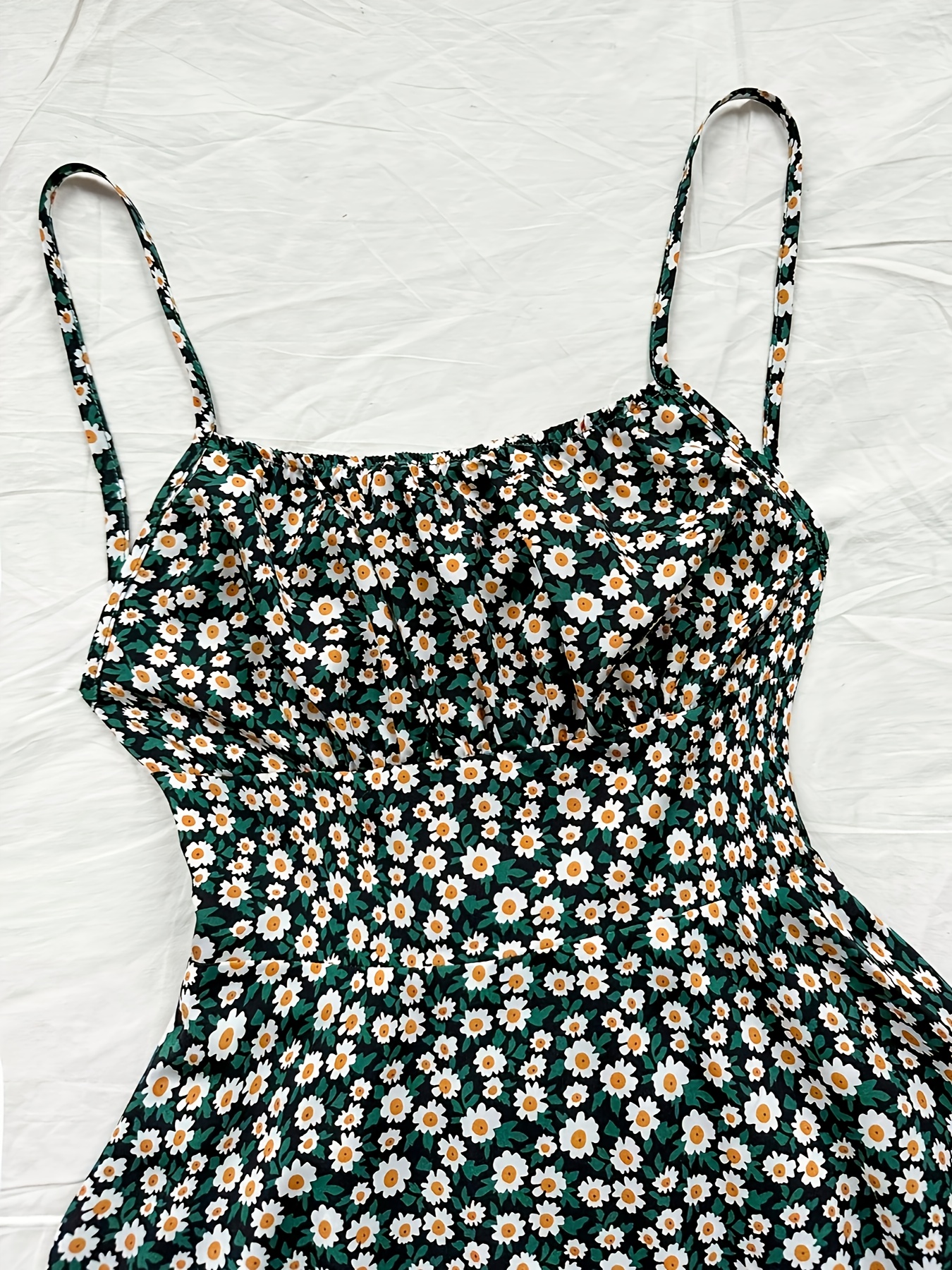 Women's Ditsy Floral Backless Strap Sundress with Adjustable Bow Tie Waist - Knee-Length Sleeveless Summer Dress, Machine Washable Lightweight Fabric for Beach Vacations & Casual Outings, Vacation Attire, Nontransparent Material