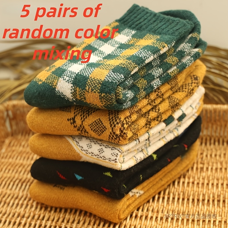 Image of 5 Pairs Of Mixed Color Unisex Warm And Thick Trendy Retro Couple Style Mid Tube Socks