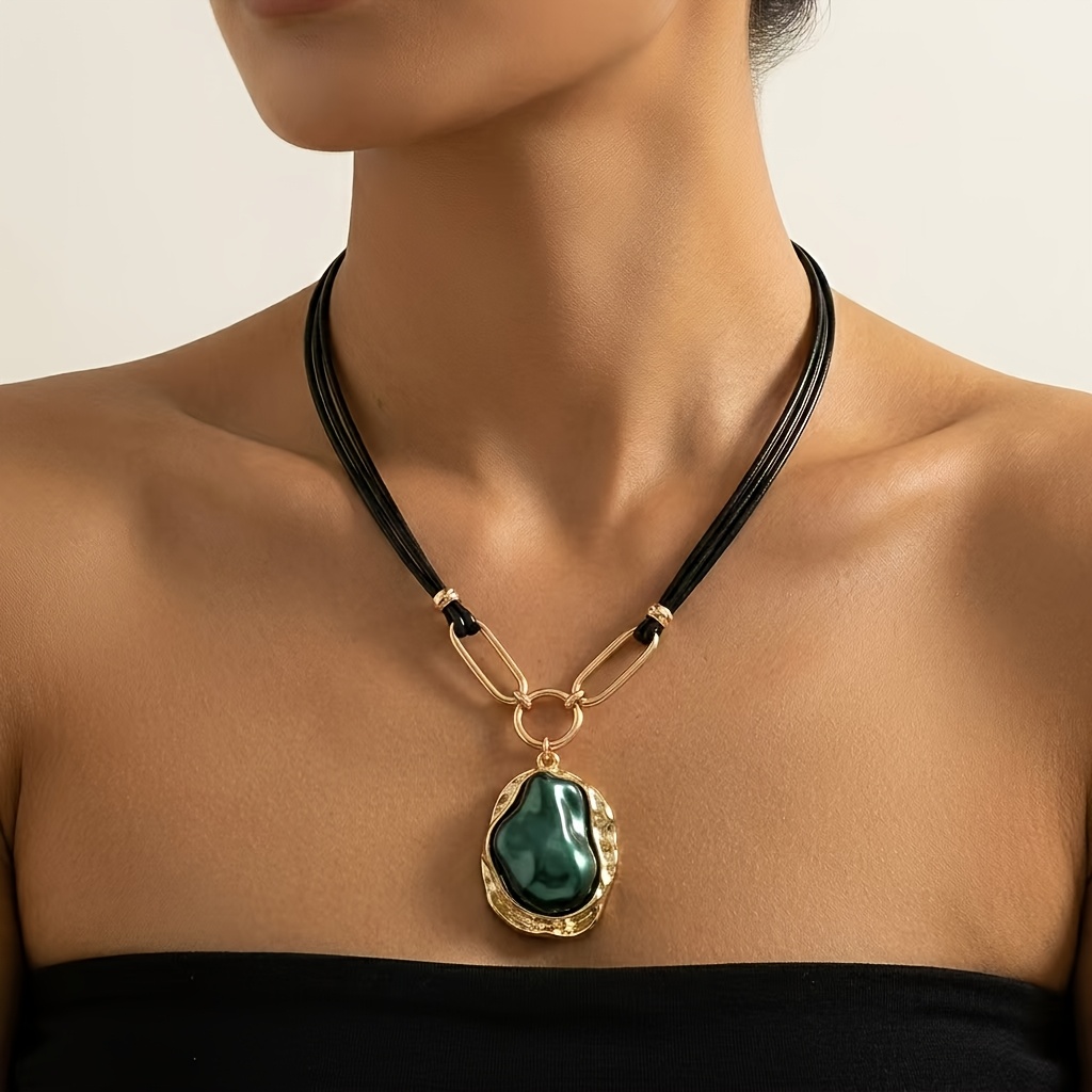 TEMU 1pc Women's Fashion Dopamine New Pendant Necklace, Creative Minimalist Style Cord Necklace, Irregular Baroque Pendant, Women's Clavicle Chain,