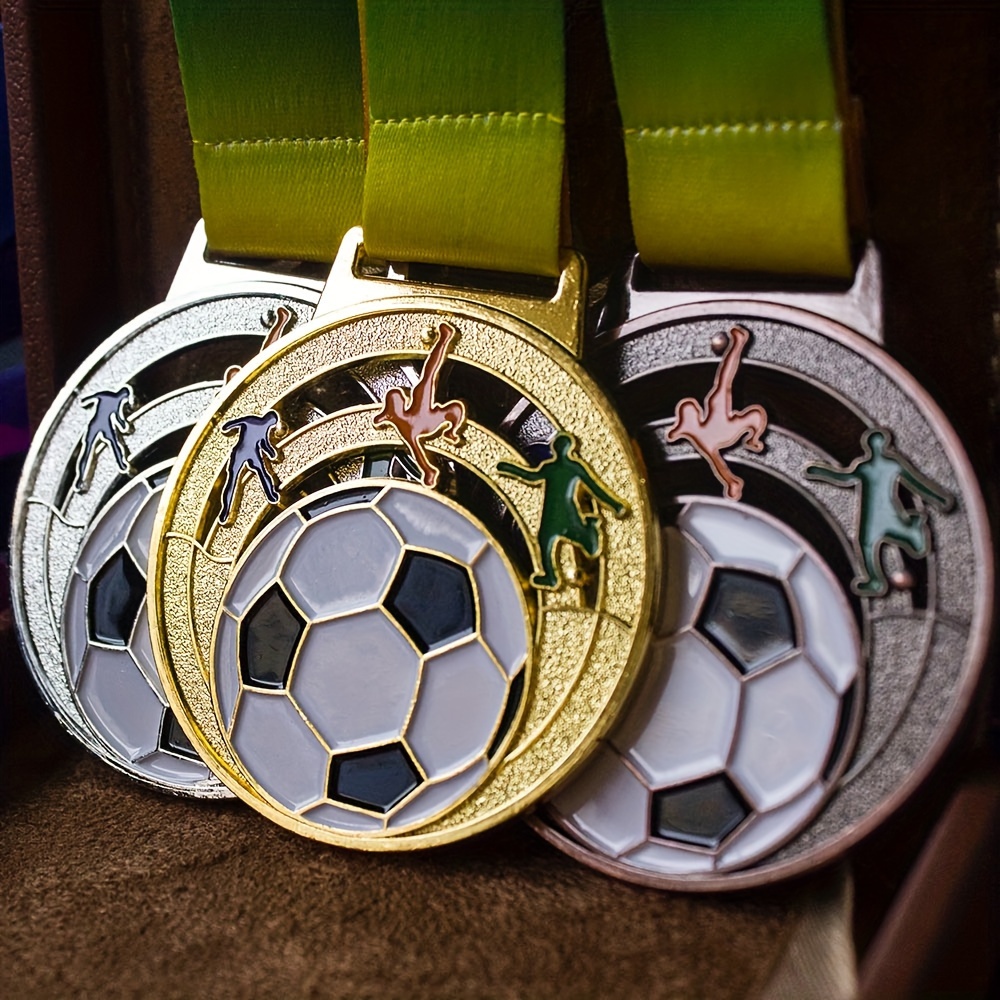 

1pc Soccer Medal, Hollow-out Design, Sports Award, Zinc Alloy, Available In Bronze, Golden, Silver, For Sports Events, Athletic , General Use