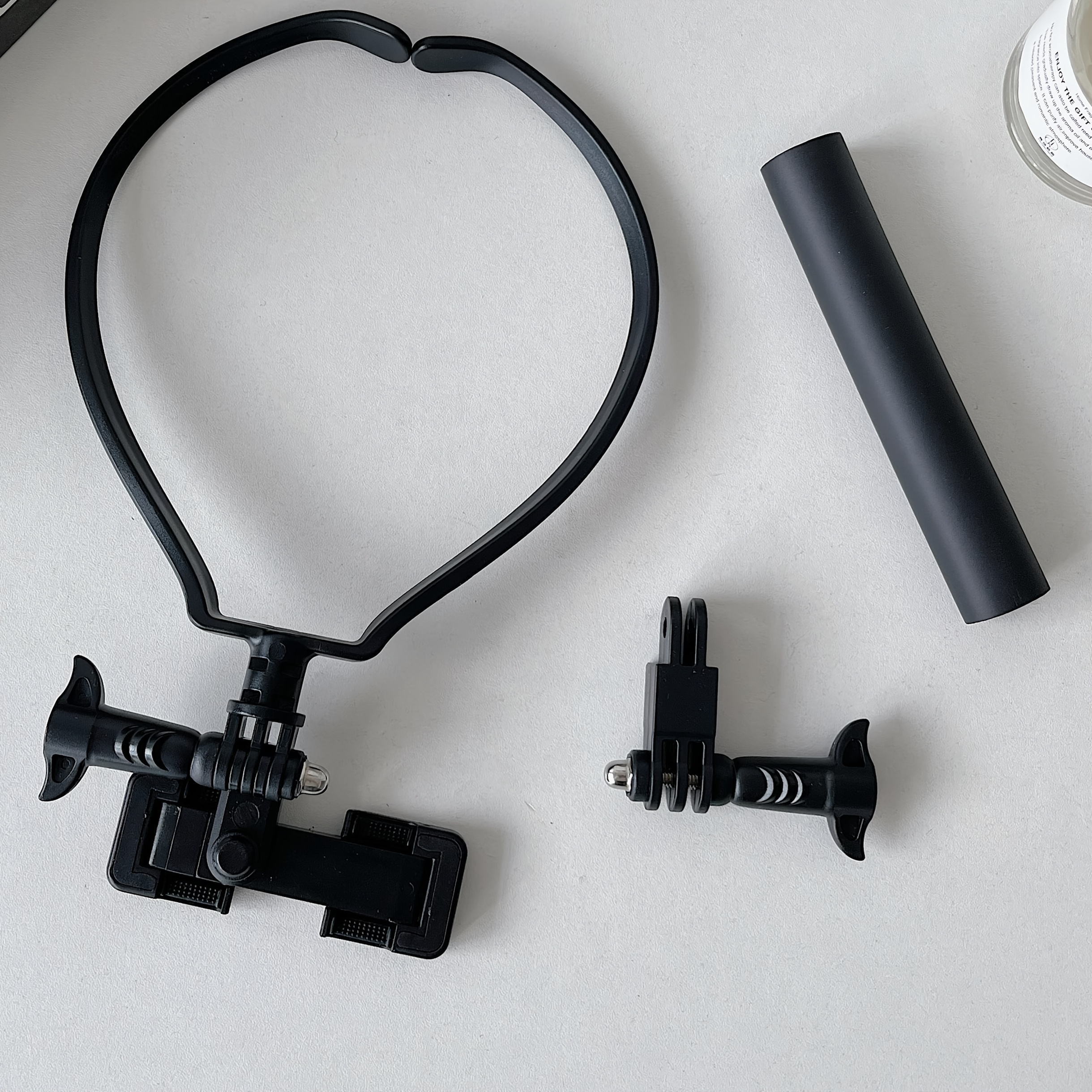 E-shop Vielseitige Handyhalterung mit Nackengurt, Mehrwinkel-Rotation für Vlogging, Angeln & Radfahren