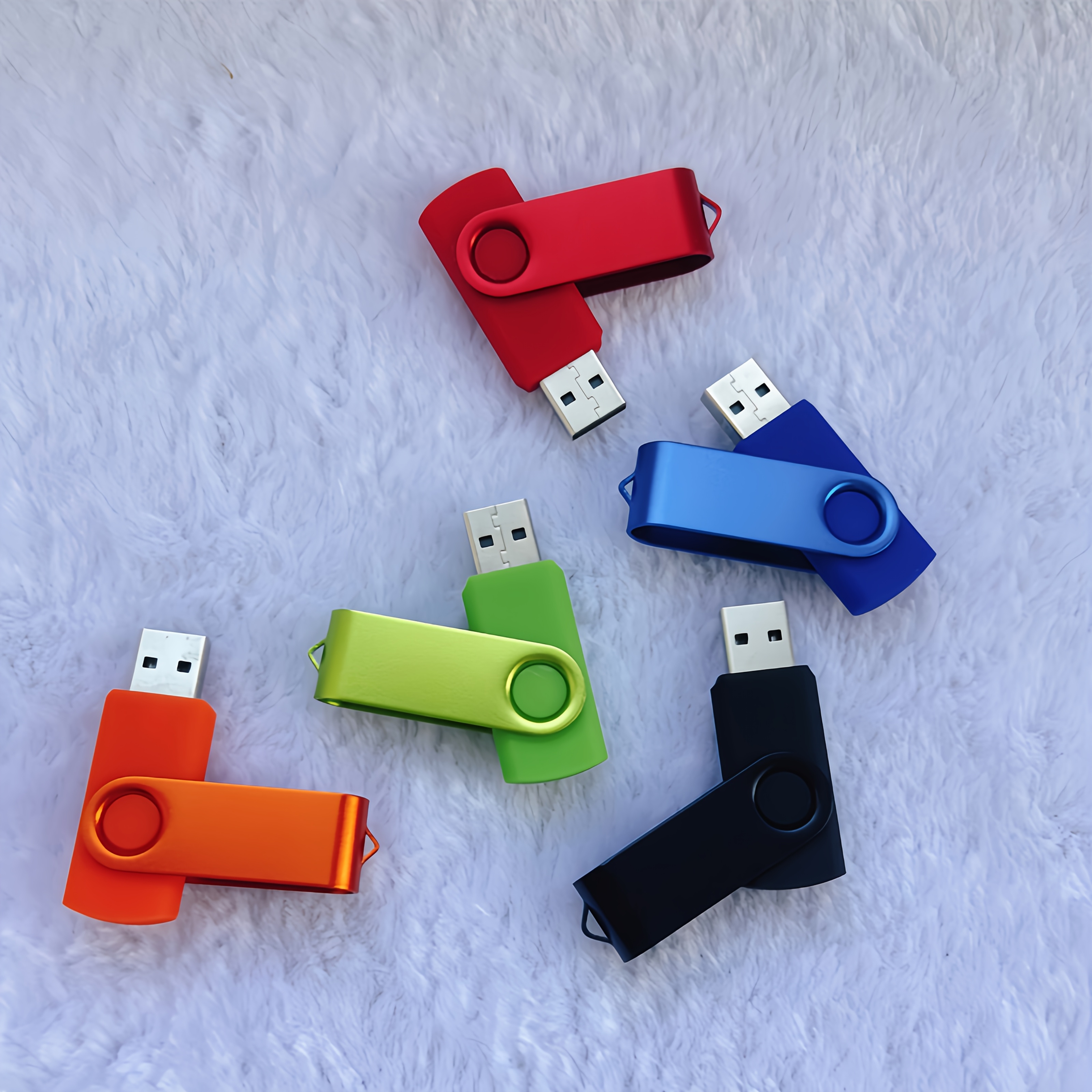 

Lot de 5 clés USB 4 Go et 8 Go, couleurs mélangées, clés USB 2.0 haute vitesse, pivotante à 360°, stockage externe portable en métal pour smartphones, , PC