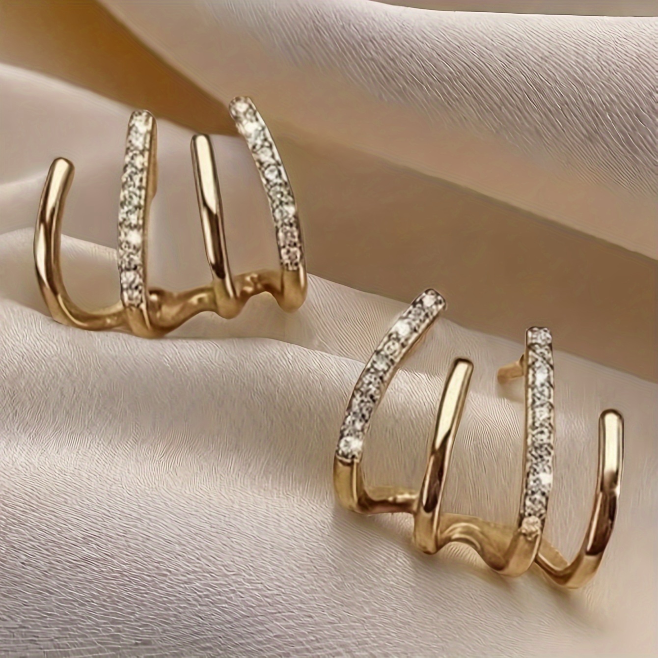 U Shaped Earrings with Sparkling Rhinestones
