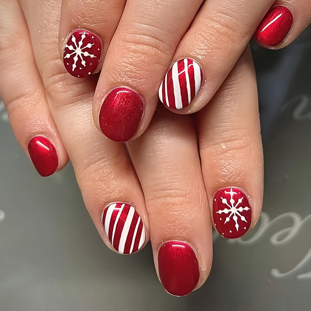 

24pcs Christmas Press On Nails, Short Square Fake Nails With Design, Red And White False Nails For Women Girls