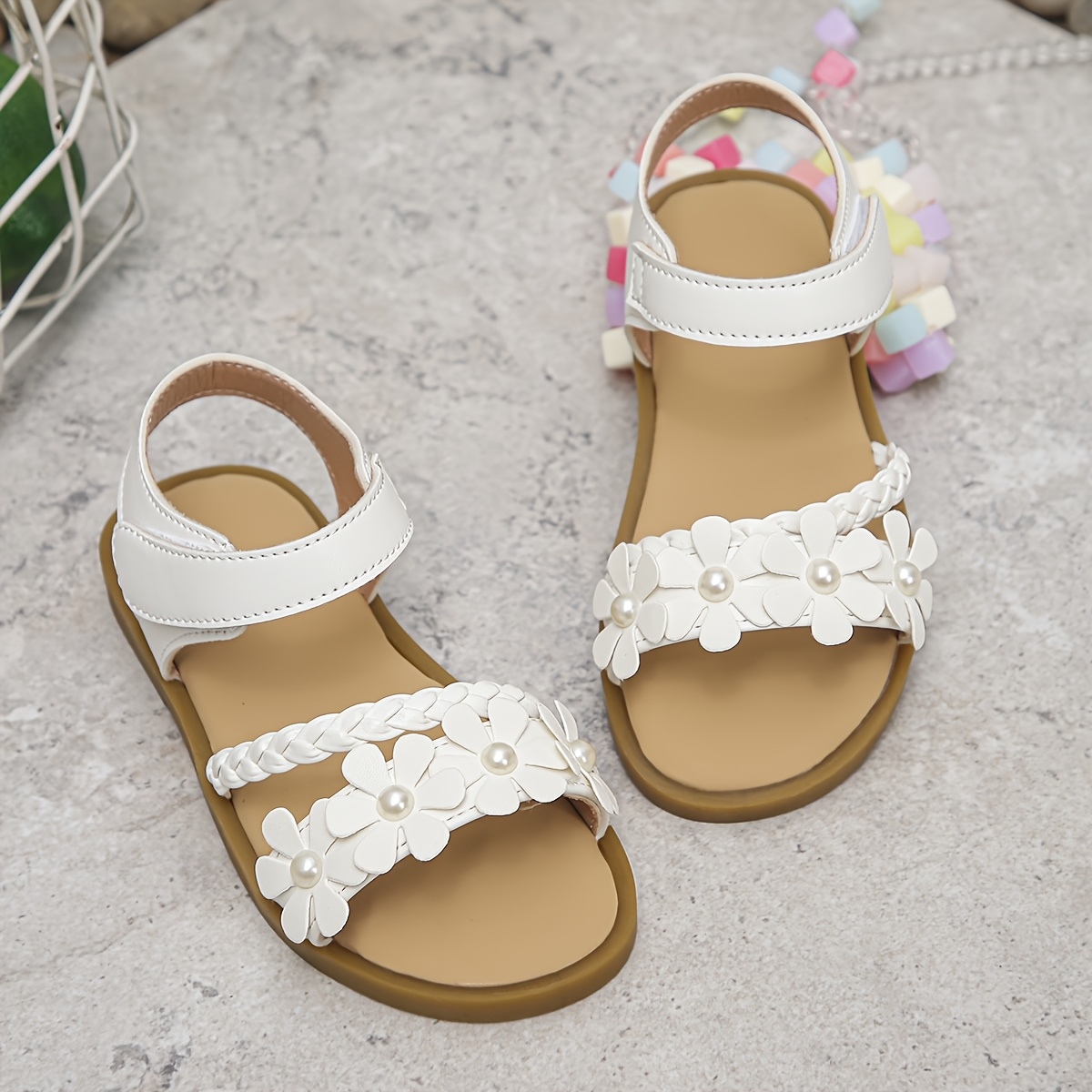 Girls' White Daisy Pearl Sandals, A For Back-to-school Summer & Everyday Casual Wear