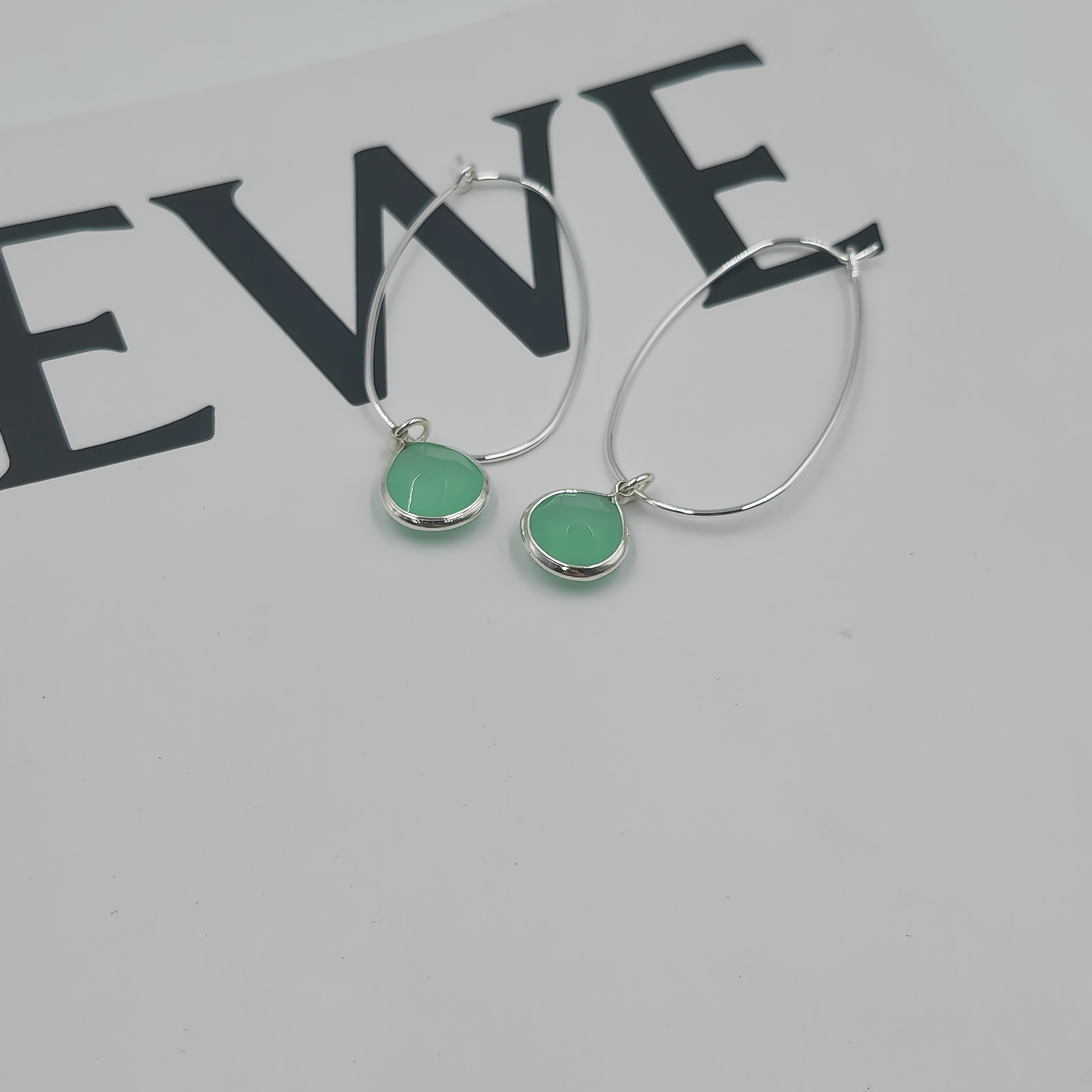 E-shop Boho Chic Vintage-Inspired Grüne Proteinkorn Glas Kupfer Ohrringe - Elegante für Frauen, für den täglichen Gebrauch & Musikfestivals,