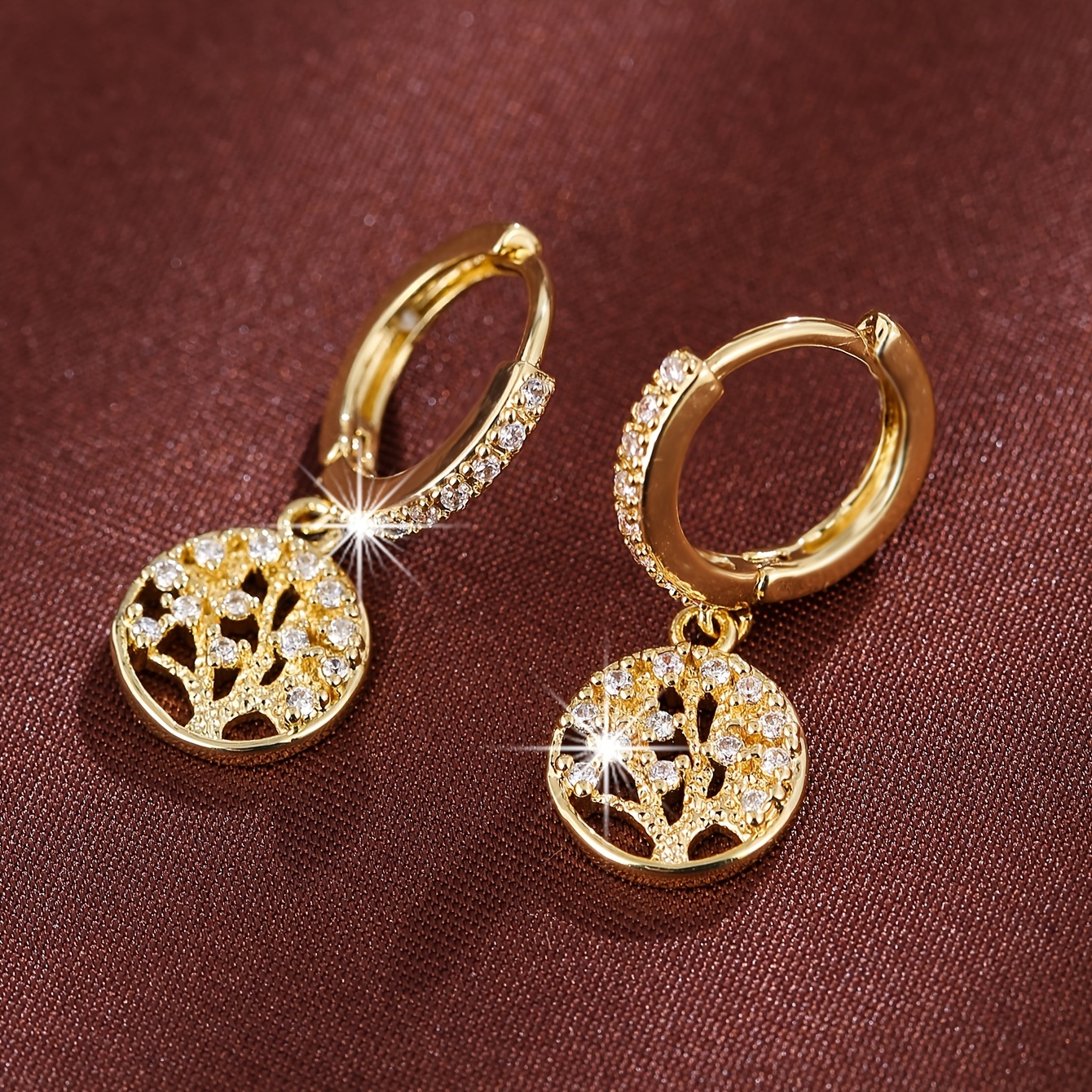 TEMU 1 Paire d' Boucles d'Oreilles pour Femmes avec Pendentif Suspendu Creux d'Arbre de Vie, Incrusté de Brillante pour Banquets/Vacances/Fêtes