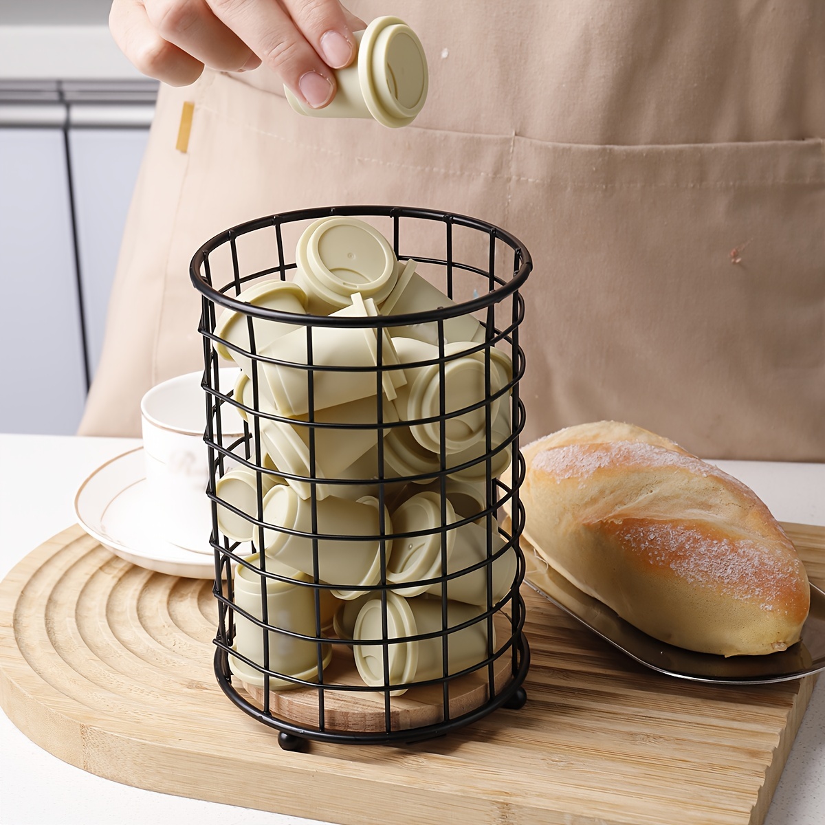 

1pc Porte-Ustensiles de Cuisine Élégant en Fer avec Base en Bois - Organisateur de Couverts Rond pour Baguettes, Fourchettes & Cuillères - Panier de Rangement pour Plan de Travail avec Drainage