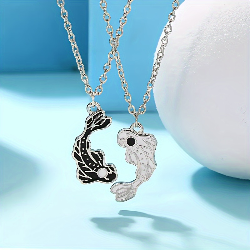 

2pcs Set Tai Chi Fish Pendant Necklaces For - Fashionable Alloy With White Golden Plating, Resin - Stylish Accessory, Ideal Gift