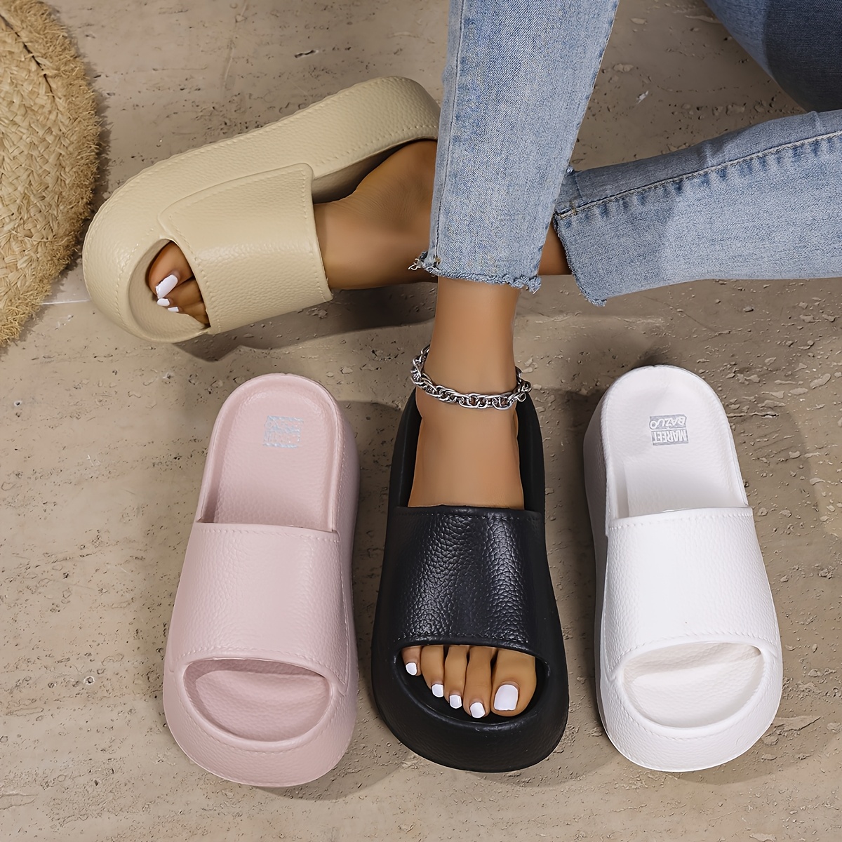 summer new womens thick soled sandals with a solid   elegant and fashionable for leisure comfortable and suitable for the beach outdoor daily   students and   womens thick soled fashion sandals Product details 1