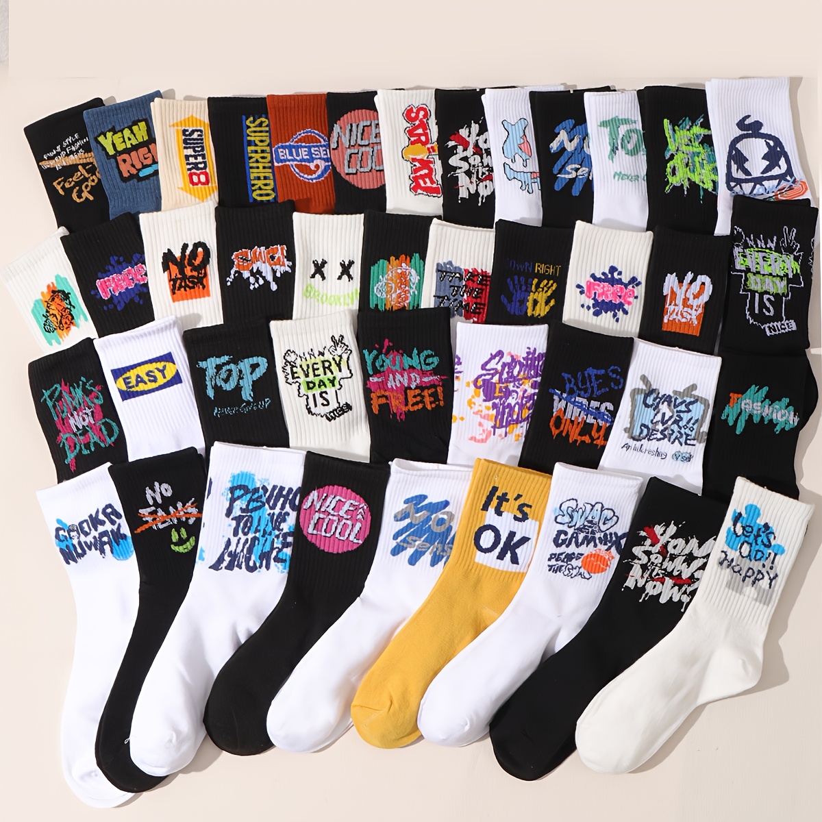 10 Pairs Of Solid Color Random Daily Casual Painted Mid-tube Socks