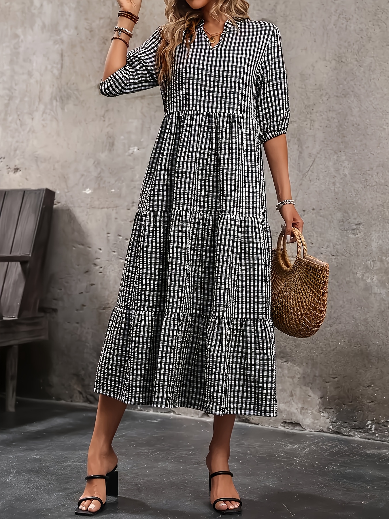 Vacation Essential! Women's Casual Plaid Tiered Midi Dress - V-Neck  Half-Sleeve Loose Fit * Dress ASD1