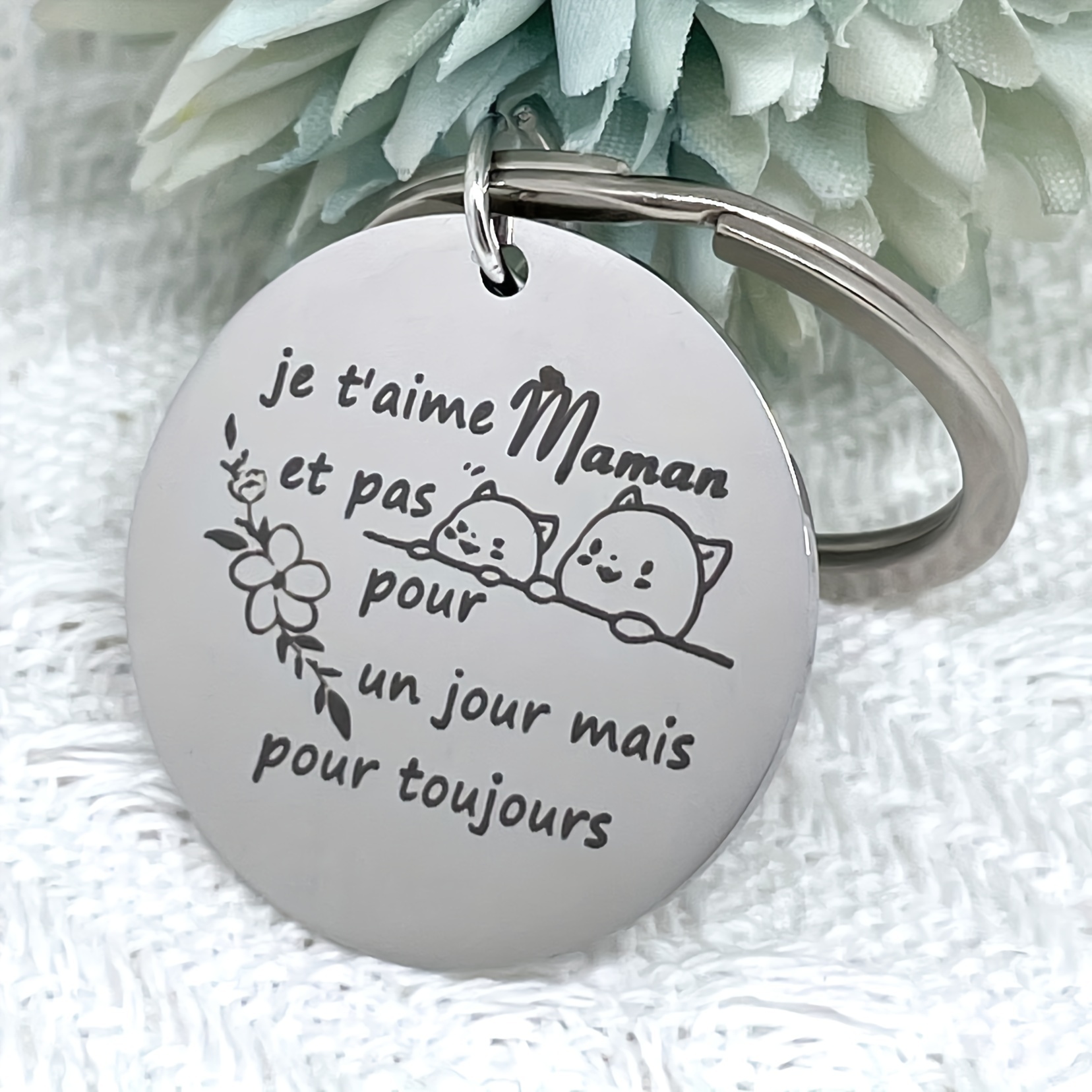 

1pc Stainless Steel Keychain, "je T' " Engraved, French , Pendant , For Mother's Day