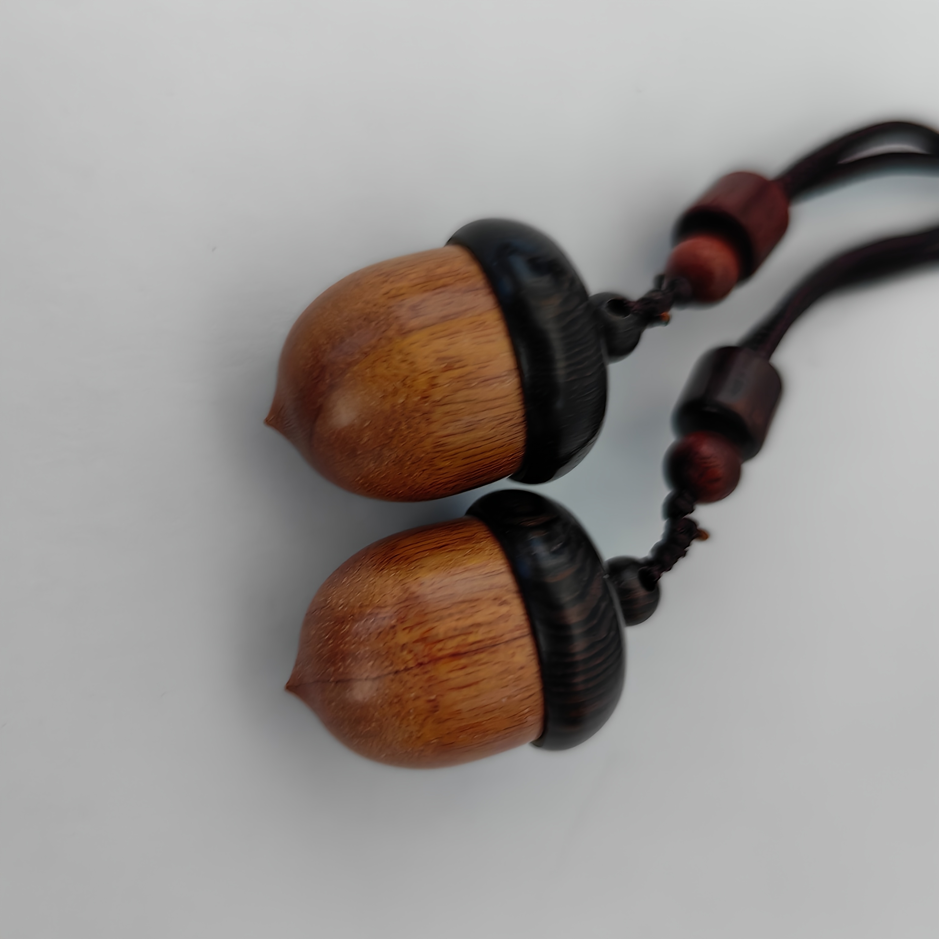 2pcs Wooden Necklaces With Open Lids For Pill Storage | Vintage Style, Ideal For Couples, Suitable For