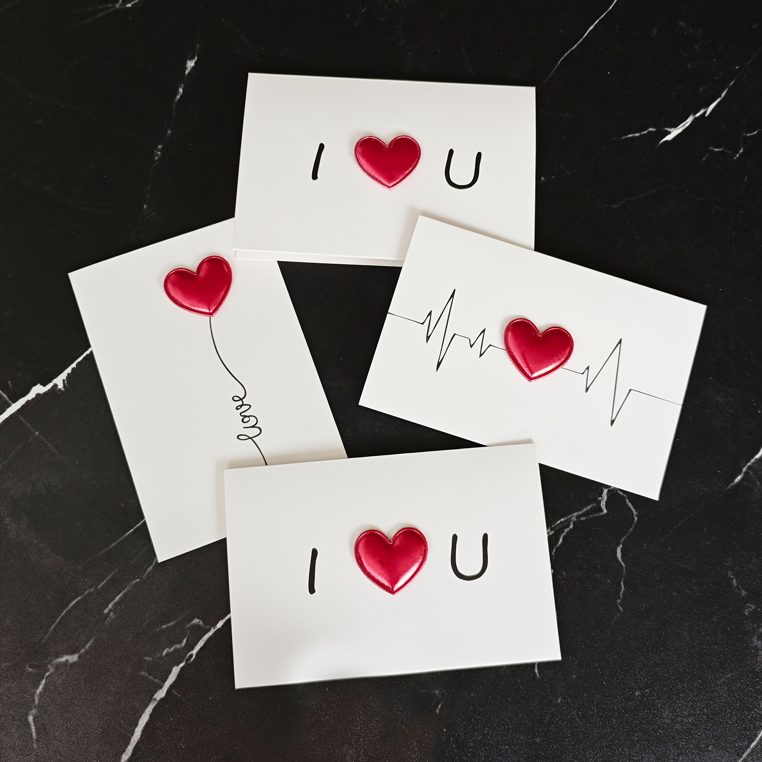 

Lot de 4 cartes de vœux pour la Saint-Valentin avec décorations en de cœur, d' et d', parfaites pour la Saint-Valentin, Thanksgiving, les vœux du An