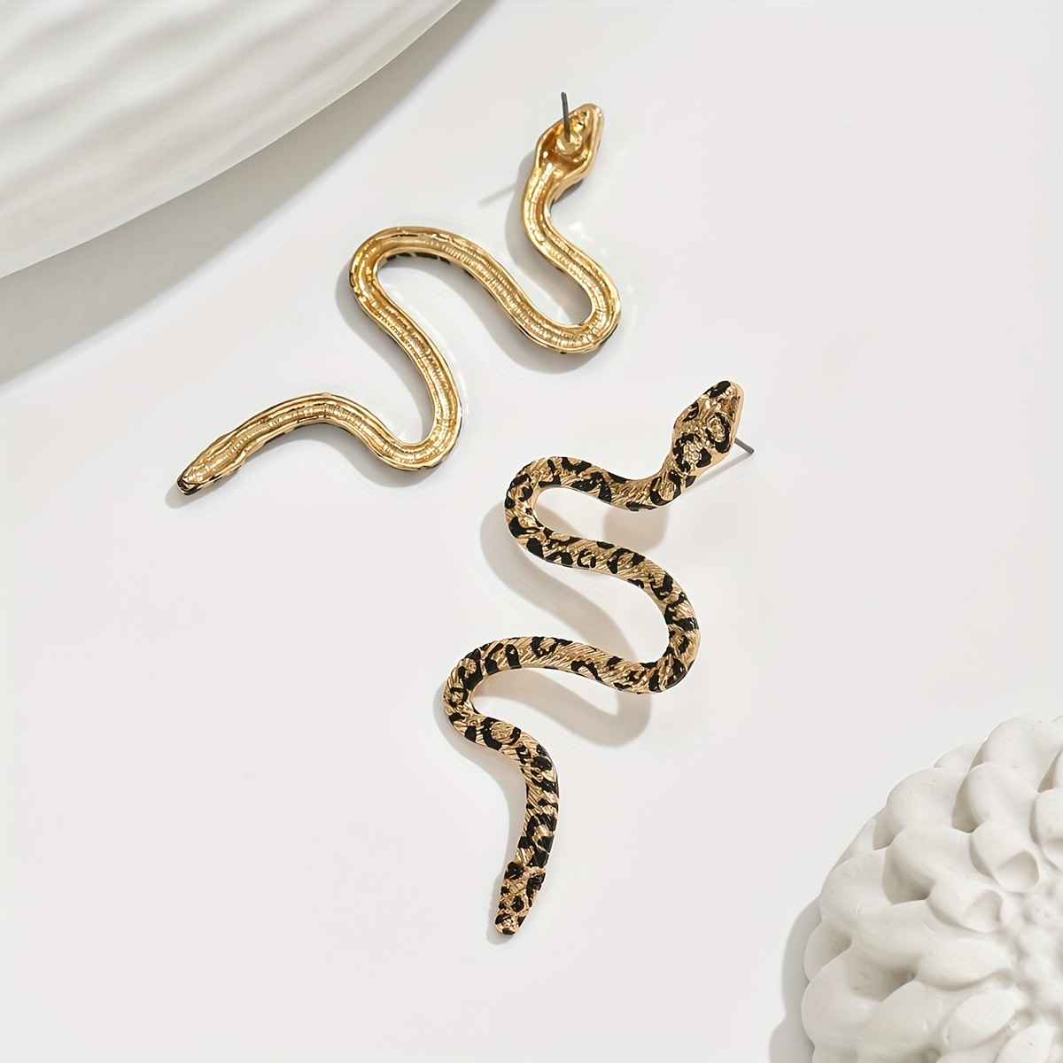 2pcs Gothic Leopard Print Snake Dangle Earrings, Versatile