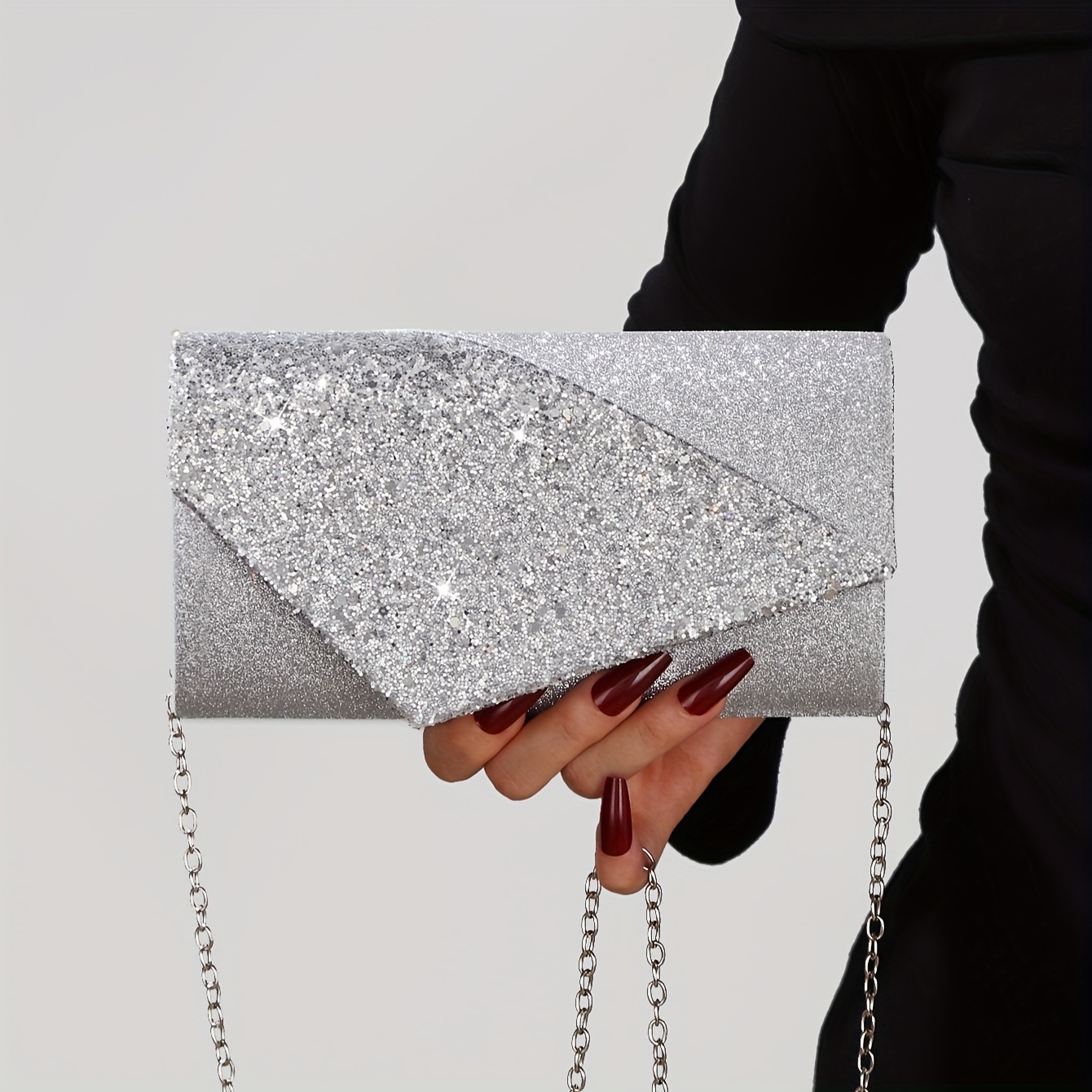 2025 Women' Evening Clutch: An Elegant And Sexy Evening To Make You Of Attention. A Clutch, A Stylish Handbag With Evening Party Or Wedding Gowns. Luxury