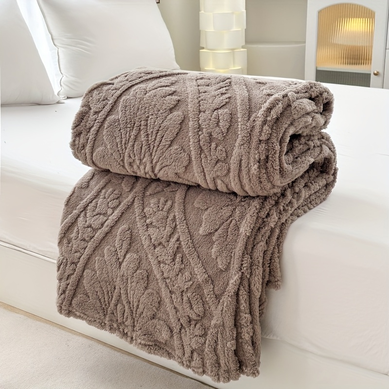 TEMU A 260g/mÂ² Taf European-style Floral Jacquard Blanket, Soft And Breathable, Machine Washable, Multi-functional, Suitable For