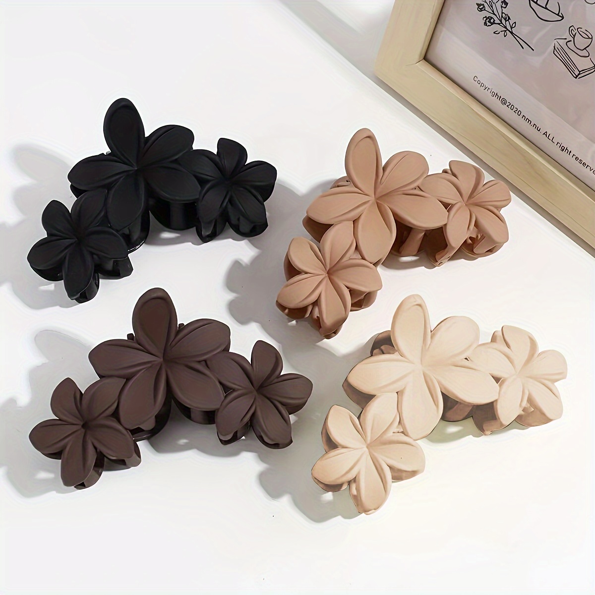 

4pcs/set Frosted Large Hair Grab Clips Elegant Flower Decorative Hair Claw Clips Trendy Hair Accessories For Women And Daily Use