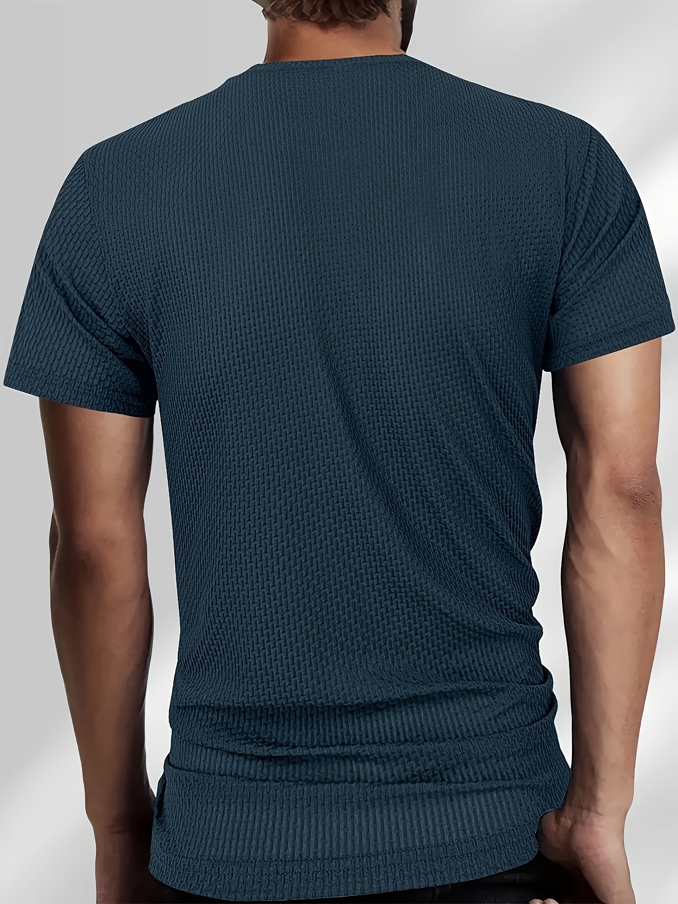 1pc Men's Ice Silky Fiber Crew Neck T-Shirt - Breathable Moisture-Wicking Workout Tee, Loose Fit Short Sleeve for Gym & Casual Wear, Lightweight Non-See-Through Fabric