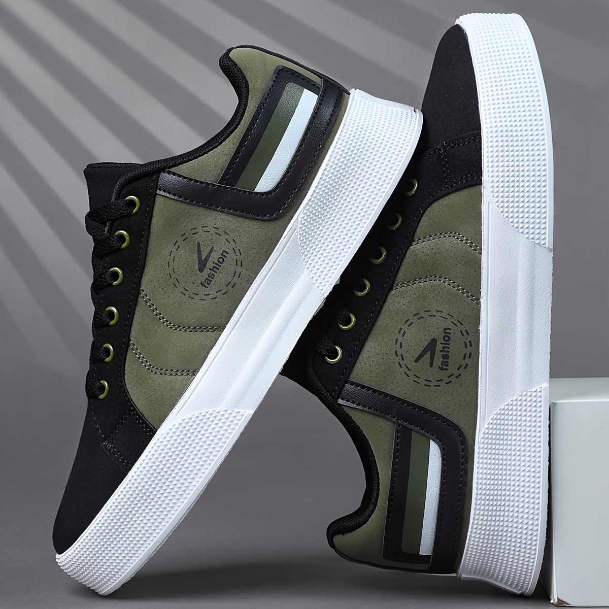 Baskets Homme Kaki Confort Chaussures de sport décontractées pour hommes, baskets basses à lacets, chaussures confortables avec un patchwork multicolore pour un style urbain