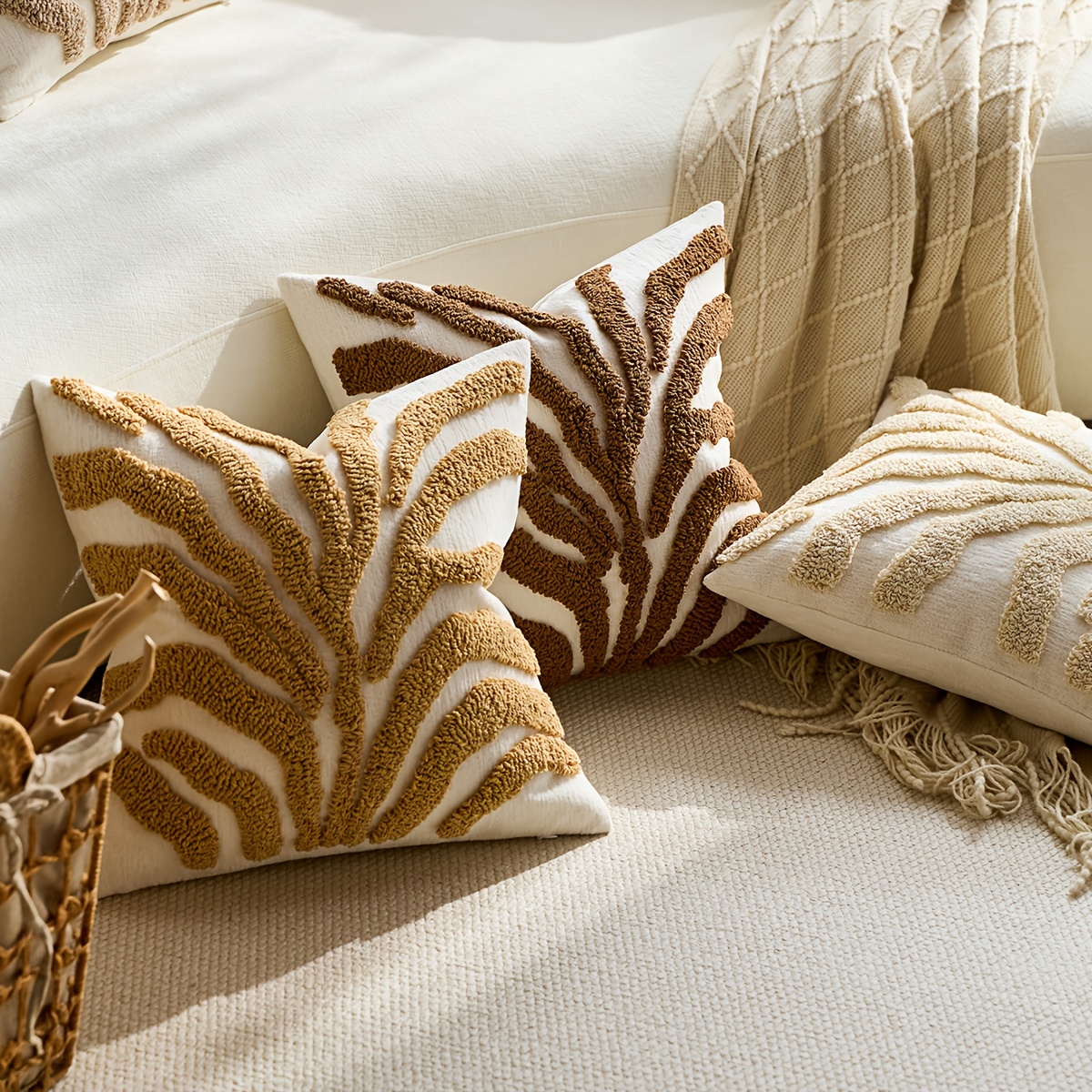 Set of 2 Tufted Pillowcases, Bohemian Style Decorative Cushion Covers, Suitable for Living Room, Bedroom, Sofa (Pillow Inserts Not Included)