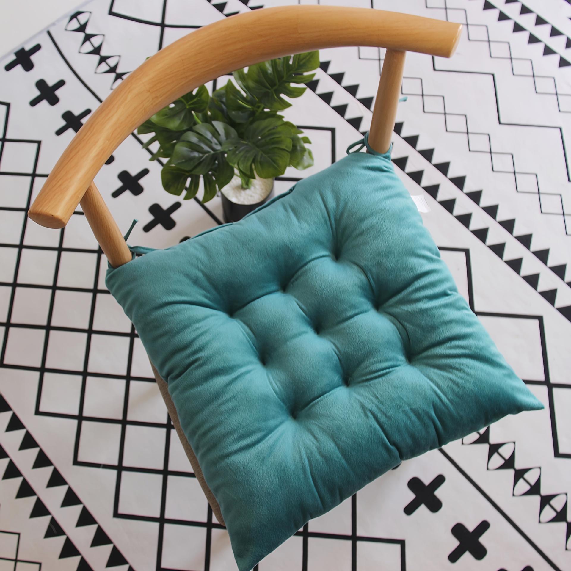 Office Chair Cushion Student Chair Mat Solid Warm Chair Pad For Autumn And Winter 1pc