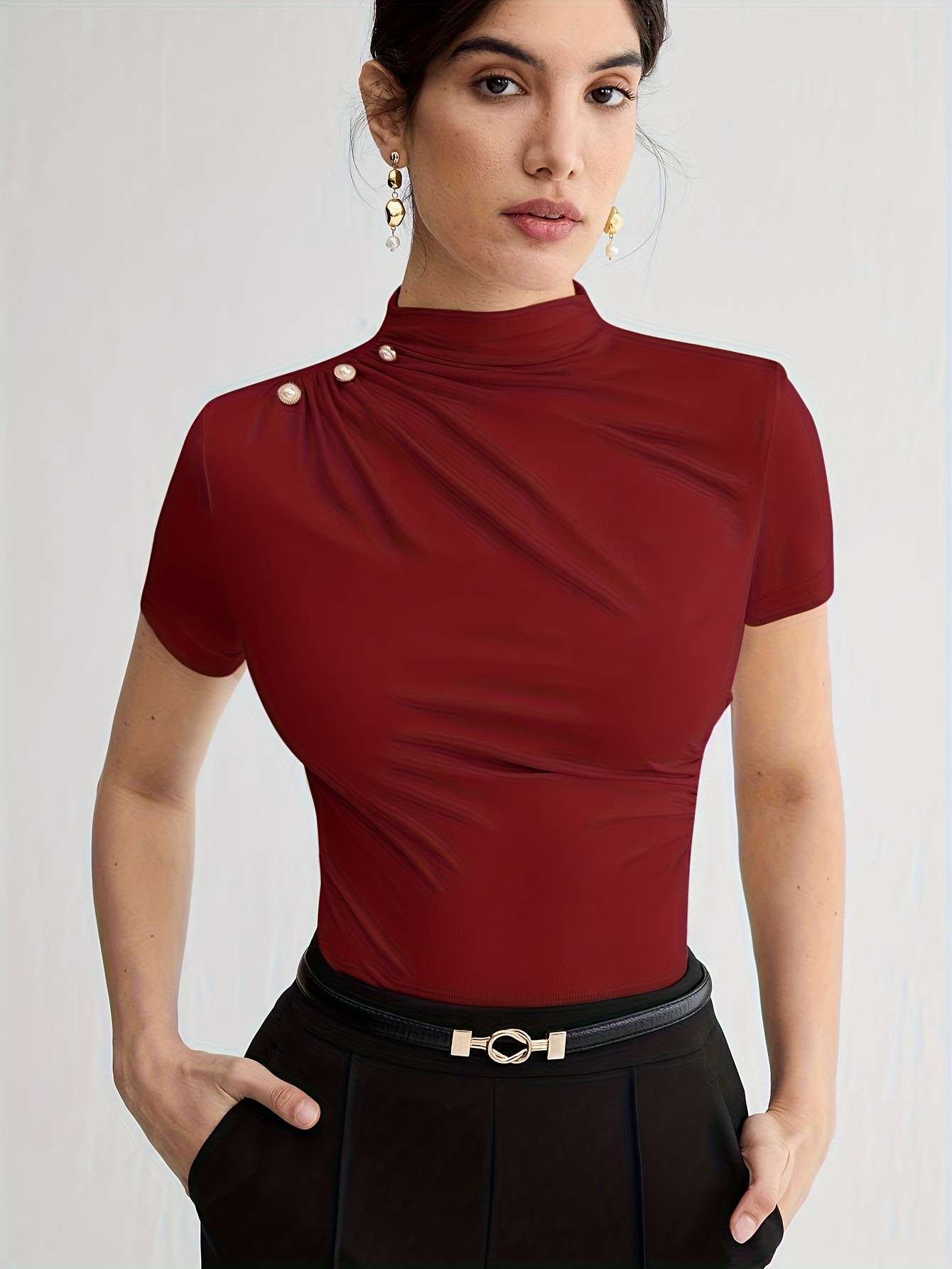 Summer New Arrival Design Sense Versatile Solid Color T-Shirt Short Sleeve Top with Shoulder Button Decor