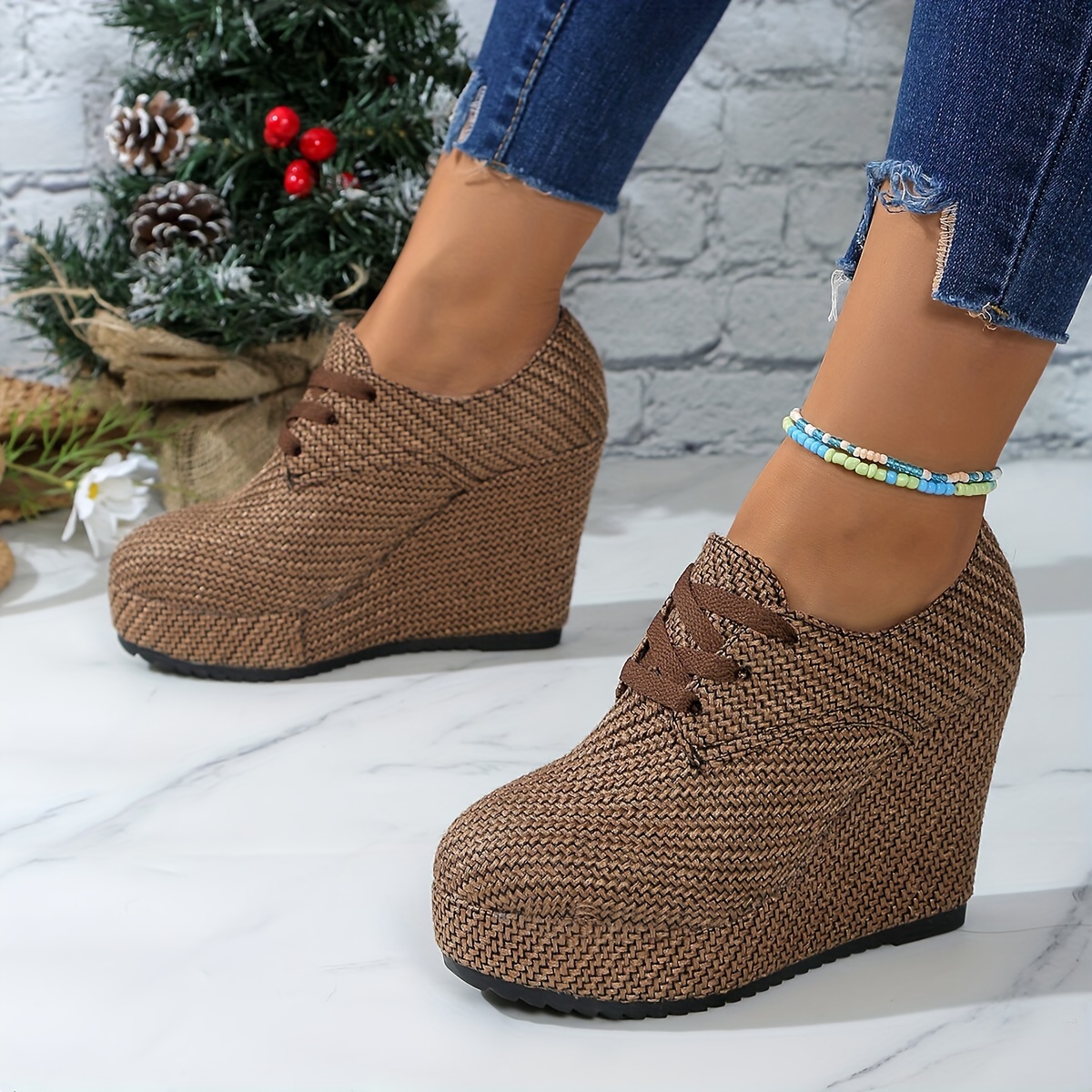 modische wedge sneaker damen braune stoffschuhe schnürdetail