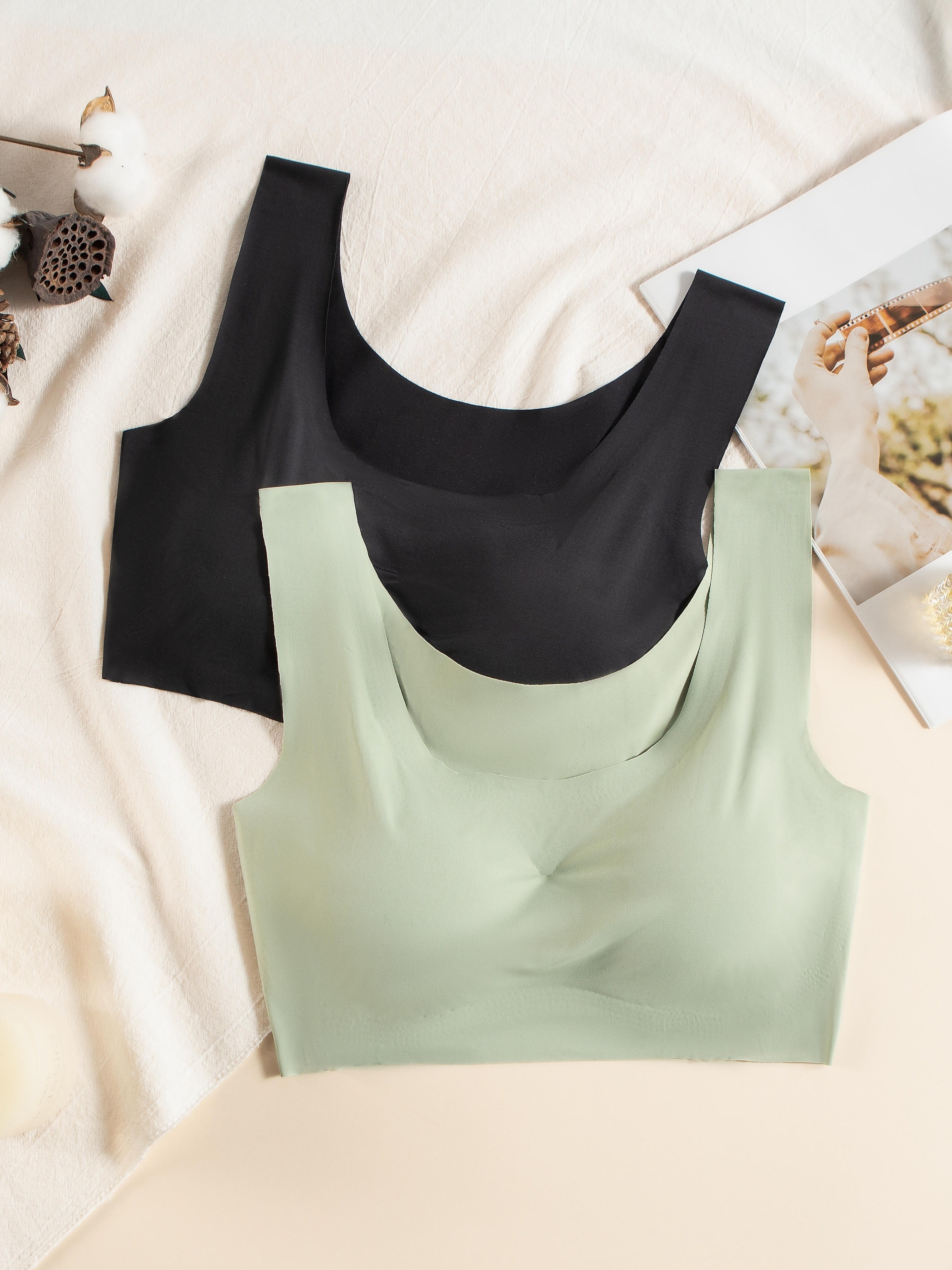 Two Packs of Sports Traceless Yoga Bras