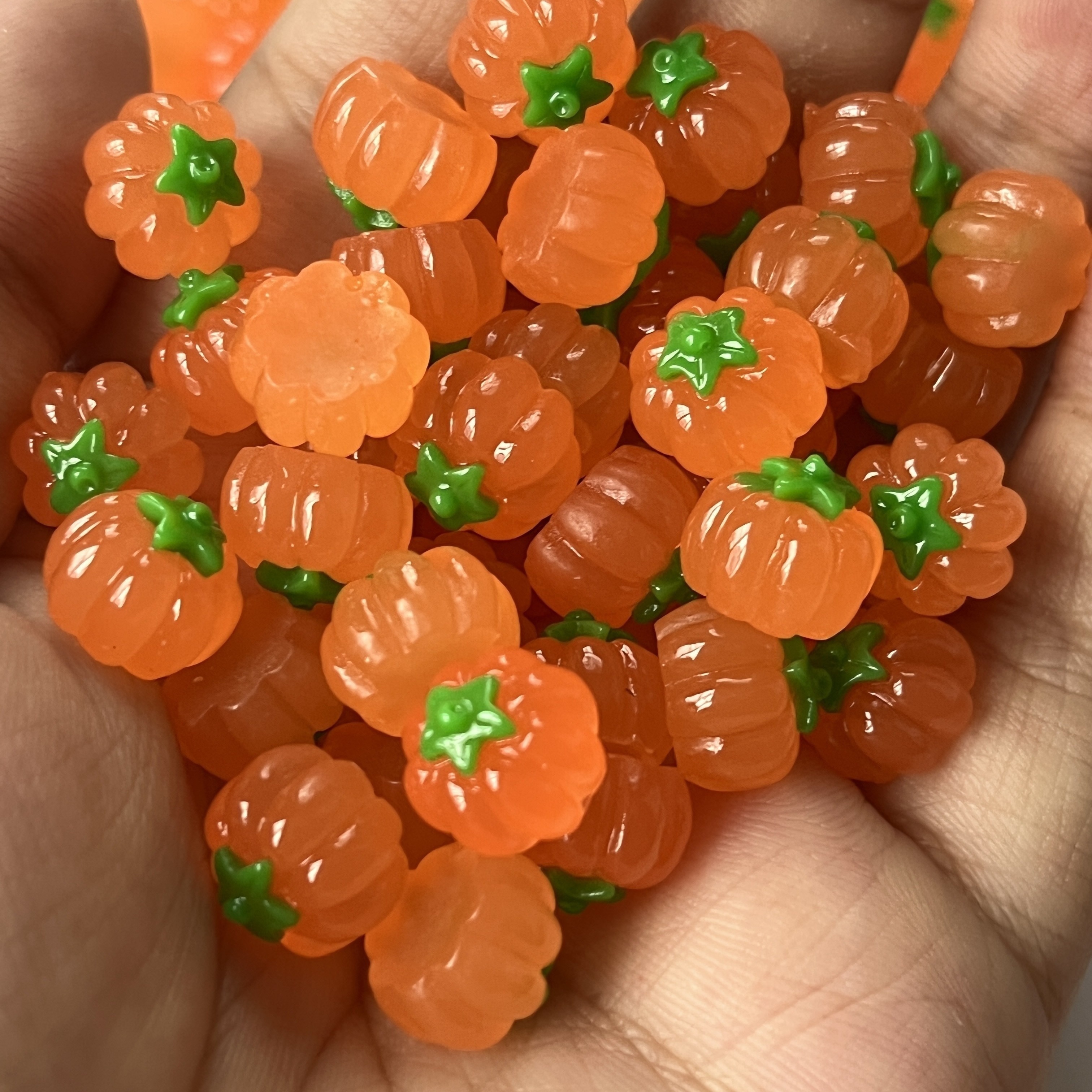 

10pcs Mini Pumpkin Resin Charms For , Earrings & Nail Art - Halloween Decorations And Dollhouse Accessories, Halloween Jewelry