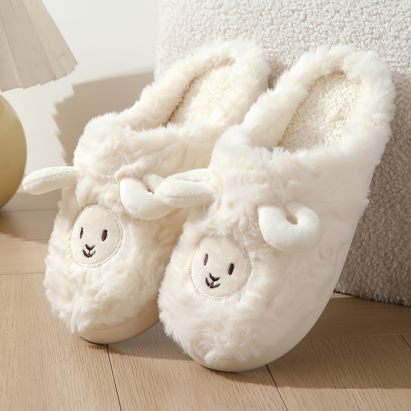 New Cute Cartoon Fluffy Home Slippers For Autumn And Winter, Featuring A Closed Toe Design, Warm And Non-slip, Thickened For Indoor And Outdoor Use, Perfect For Couples With A ., Women Shoes