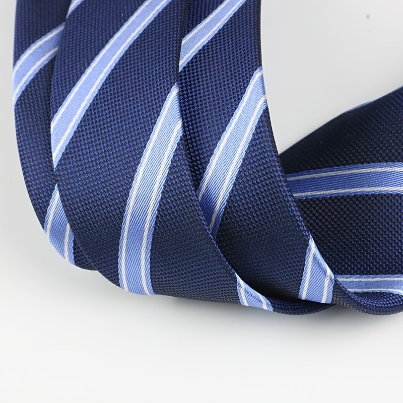Navy Blue Color-Woven High-Density 7Cm Business Tie