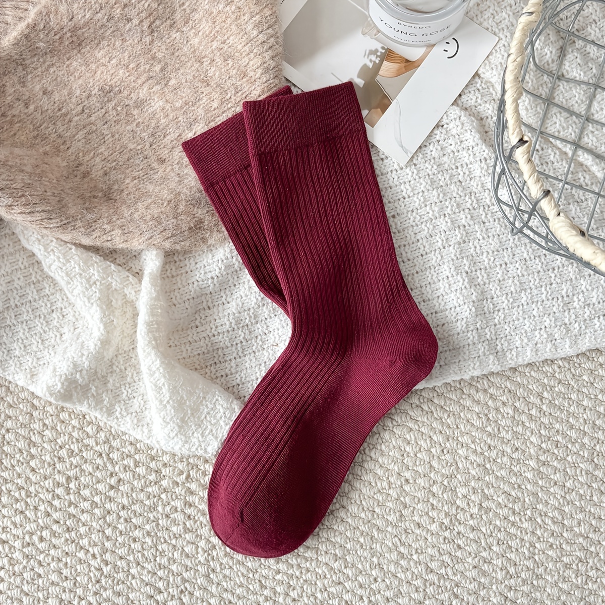 1 Pair Of Women's College Trendy Thin Vertical , Casual, Fashionable, Versatile, Mid Tube, Comfortable Stacking Socks