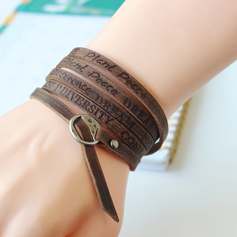 E-shop Ein Vintage-Stil Western-Leder Unisex Fünfspiral-Wickelarmband mit geprägtem Schriftzug, vielseitig als Armband, Choker oder Gürtelkette,