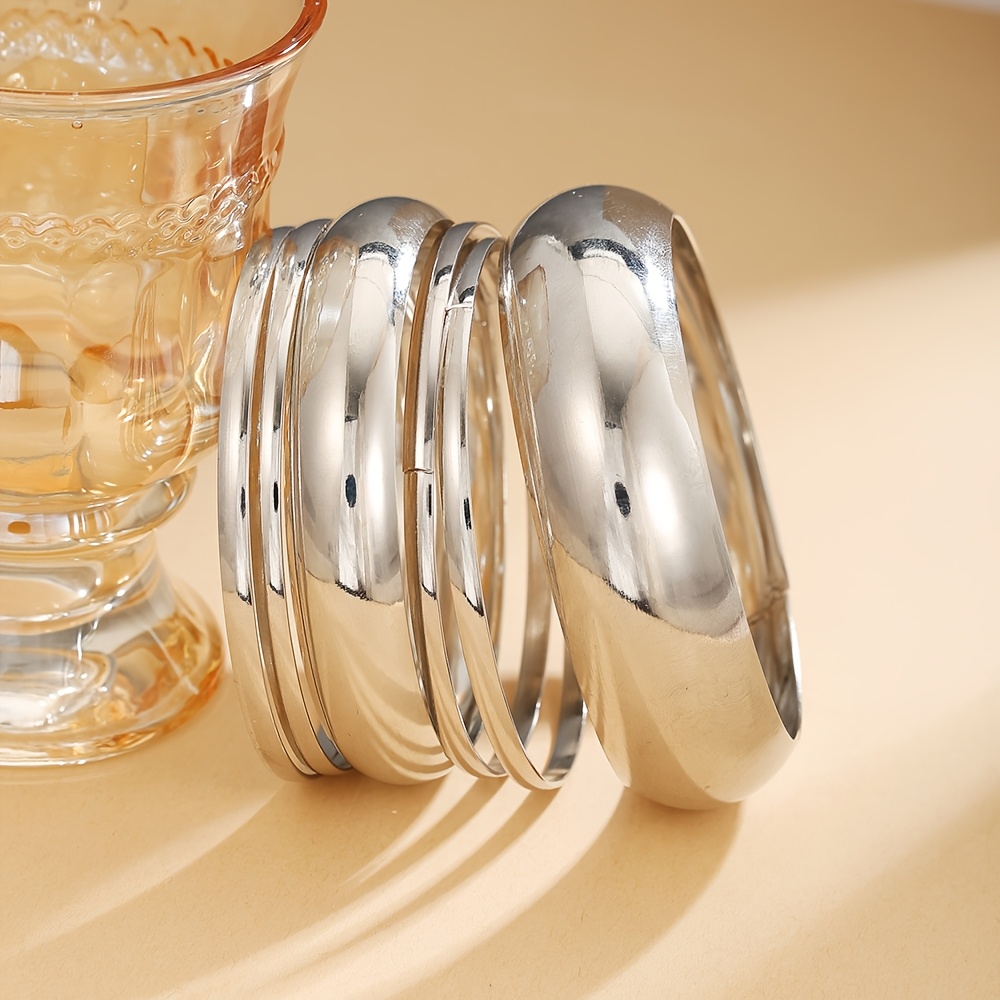 TEMU Conjunto de pulseras apilables de lujo dorado, moderno, para mujer, superficie , aleación, joyería , regalo ideal para , Día de la , accesorio