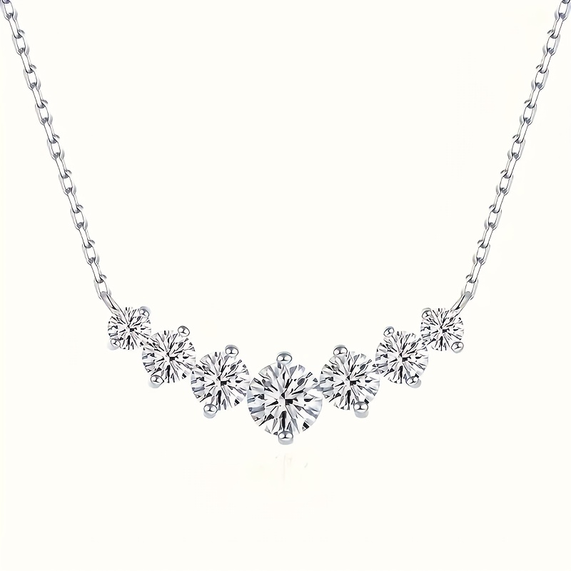 

Sparkling Moissanite Seven-star Pendant Necklace In An Elegant Style Suitable For Valentine's Day And Anniversary Gifts