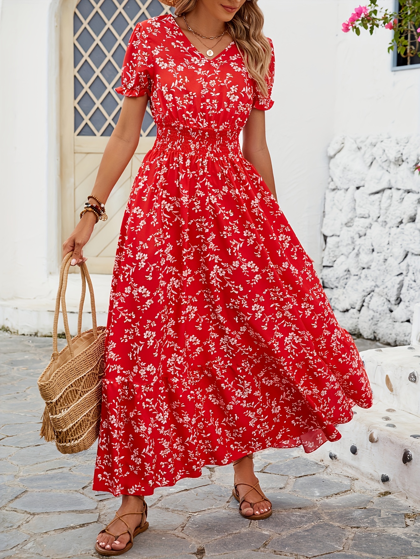 * * Elegant Dress, Red Floral Dress, V-Neck Design, Waist Shirring,  Short-Sleeved Puff Sleeves