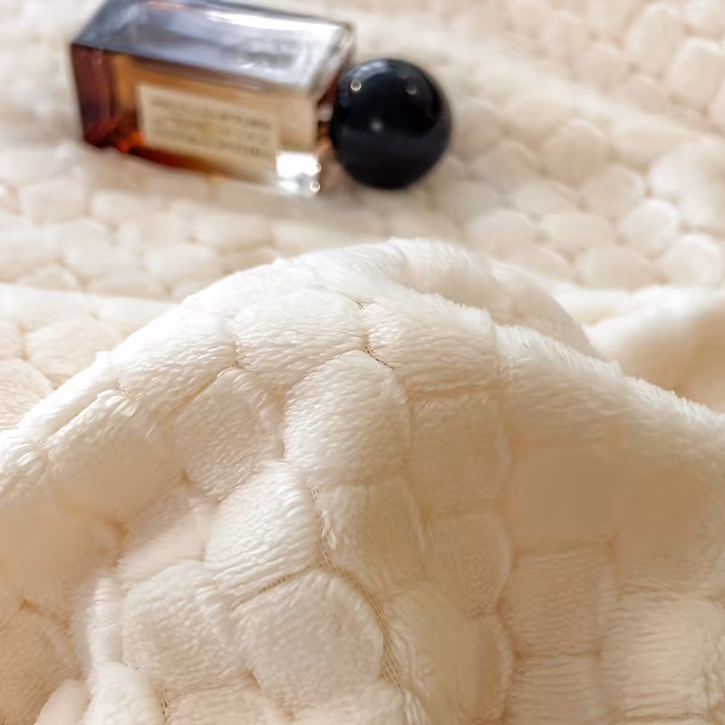 1pc luxury milk velvet blanket ultra soft plush winter bedspread cozy throw with football pattern machine washable for bedroom living room Product details 8