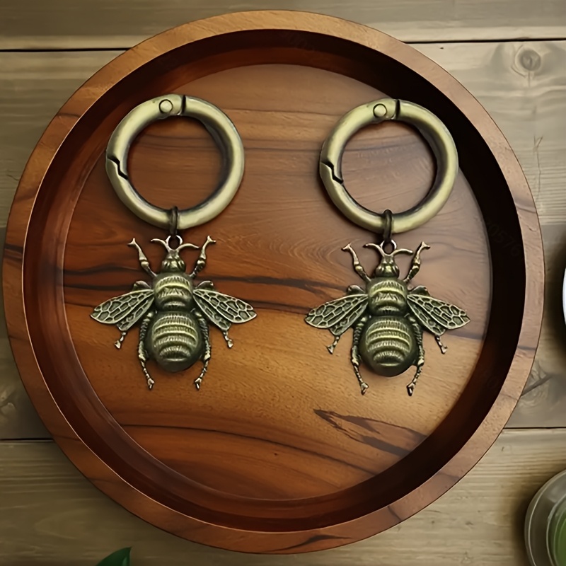 Image of 2pcs Bee Boot Charms. Bee Shoe Charms Gothic Boot Additions Suitable For All Kinds Of Shoes. Bag. Key Chain Decoration Gifts For , Without Battery