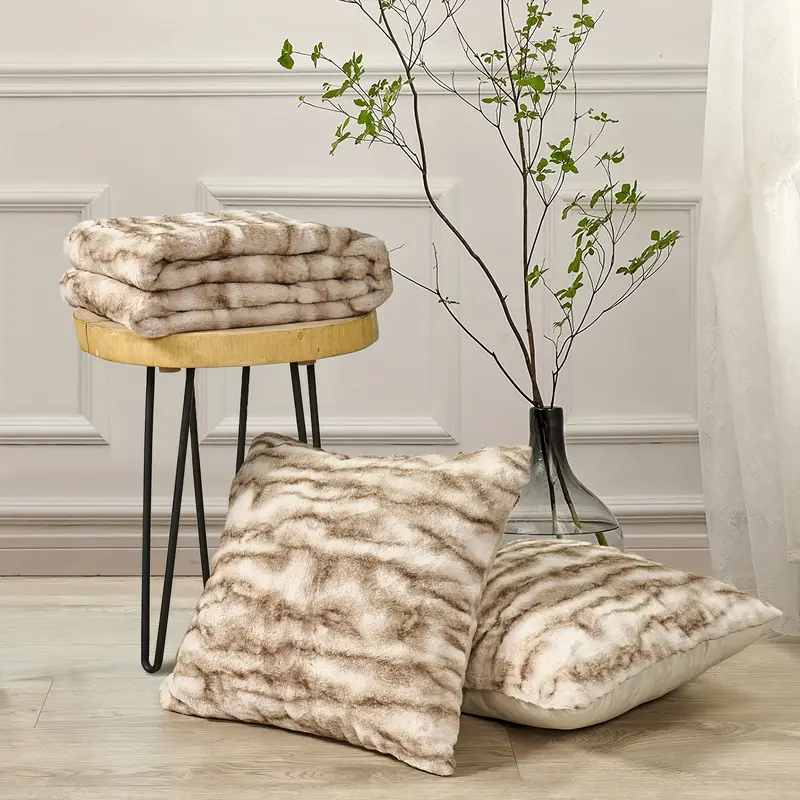 3pcs throw combo 2 pillow cover 1throw blanket combo with velvet backing plush fuzzy soft warm for couch chair bed sofa bedroom living room camping Product details 6